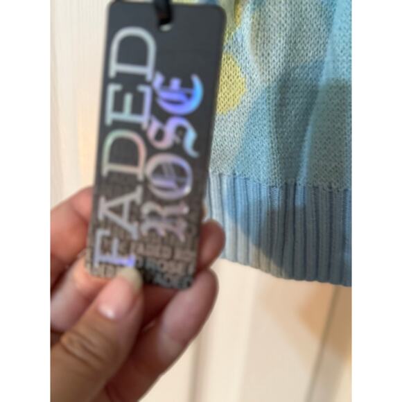 NWT Faded Rose Rue 21 Sweater Vest with Flowers Juniors XL - Picture 3 of 6